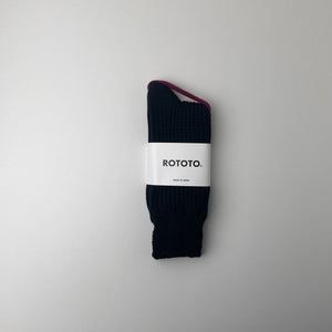 COTTON WAFFLE CREW SOCKS - BLACK