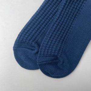 COTTON WAFFLE CREW SOCKS - DULL BLUE