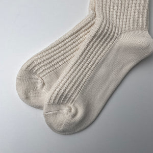 COTTON WAFFLE CREW SOCKS - RAW WHITE