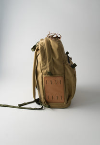 DAY PACK + LEATHER PATCH - SANDSTONE