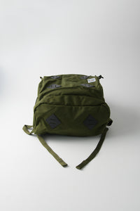 DAY PACK W/ LEATHER PATCH - MOSS W/ BLACK