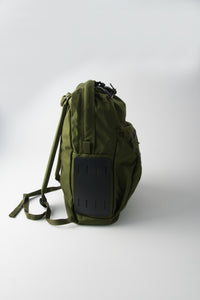 DAY PACK W/ LEATHER PATCH - MOSS W/ BLACK